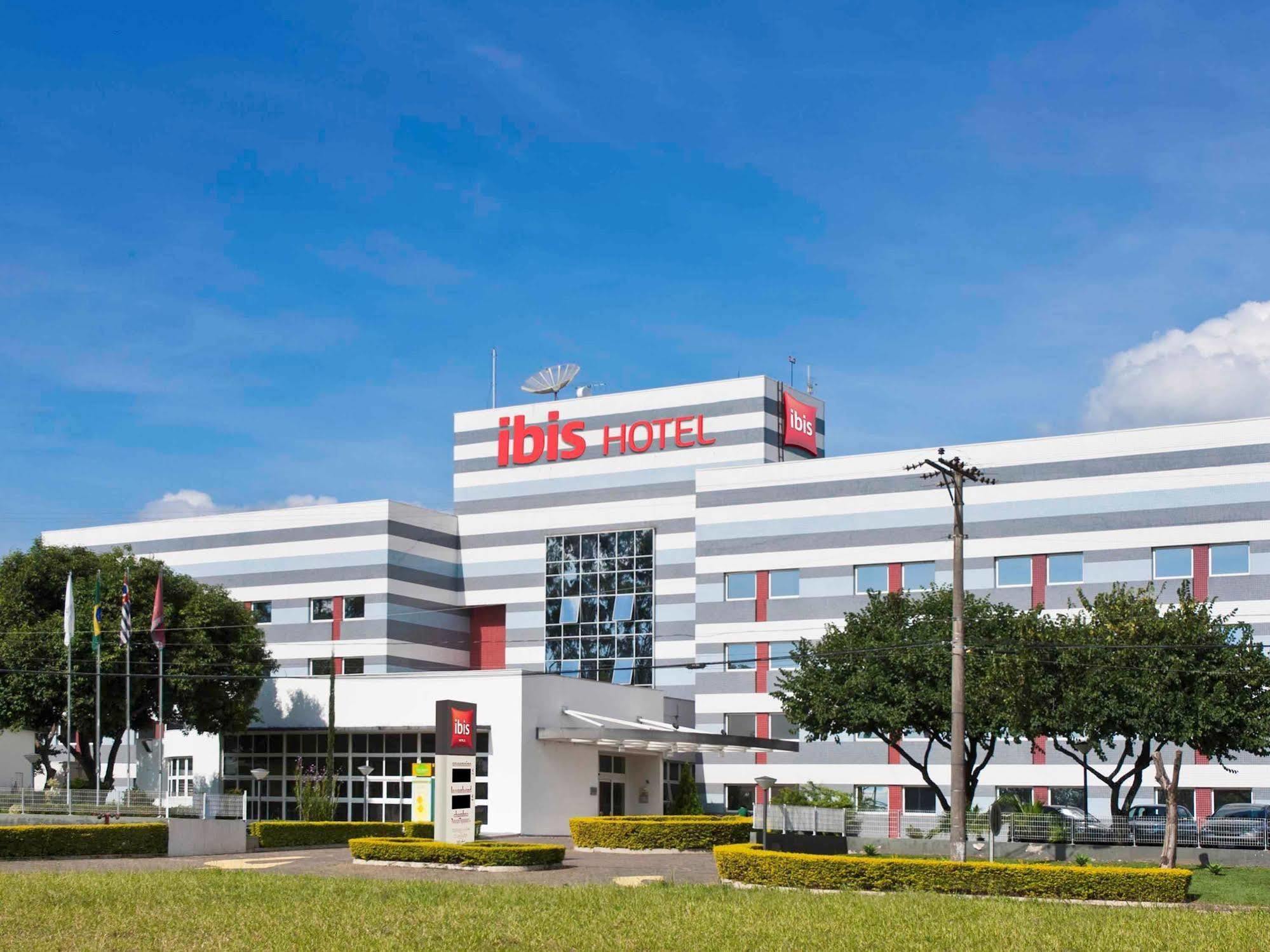 ホテル Ibis Indaiatuba Viracopos エクステリア 写真